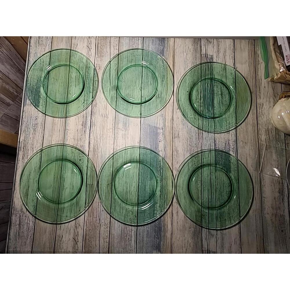 Six Uranium Glass Plates 7.5 In Vintage